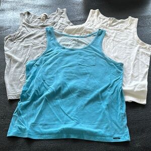 🚨 MOVING SALE! 3 Pack of Men’s Small Tank Tops